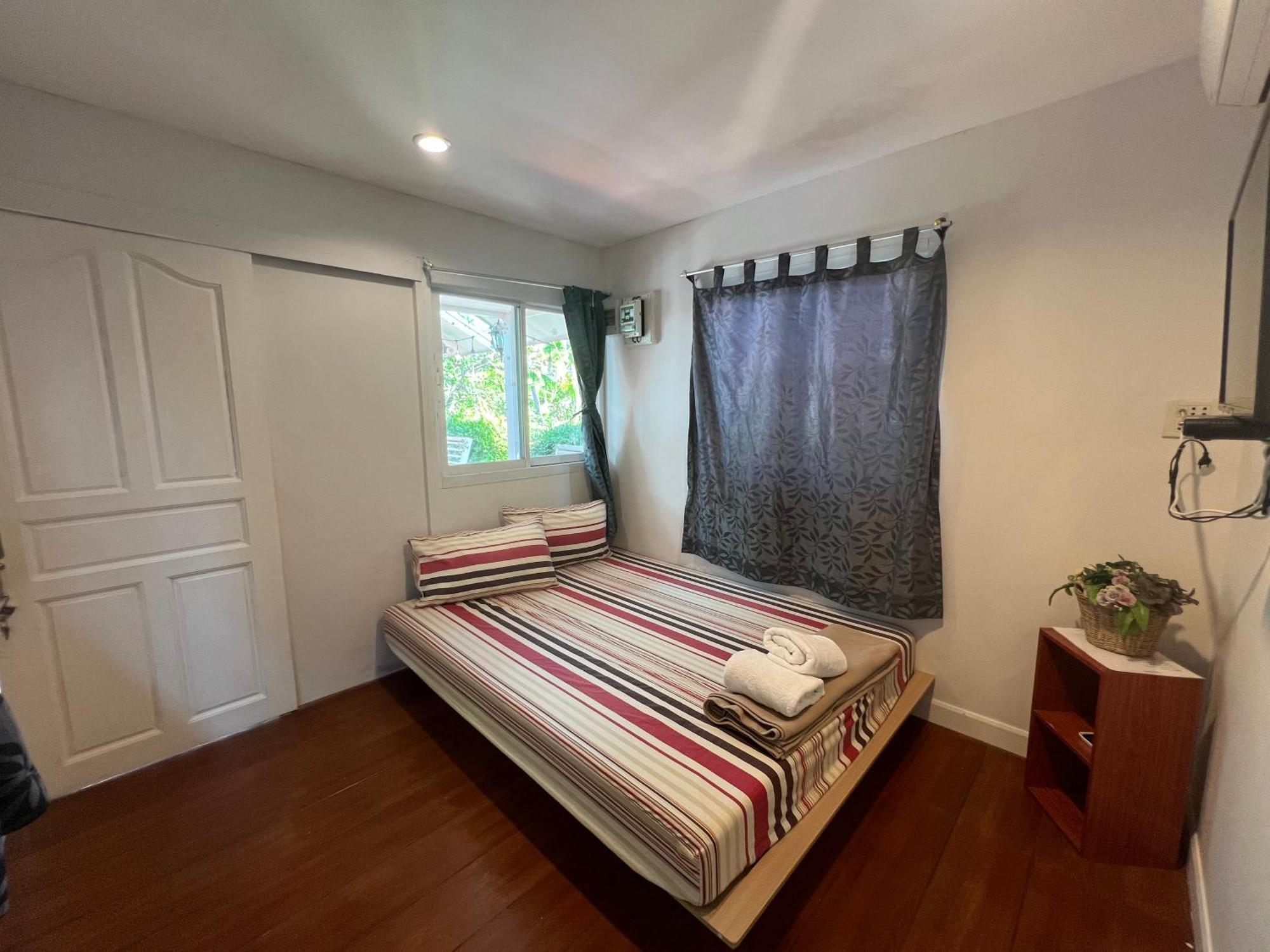 Se'Sun Amphawa Hotel Ngoại thất bức ảnh
