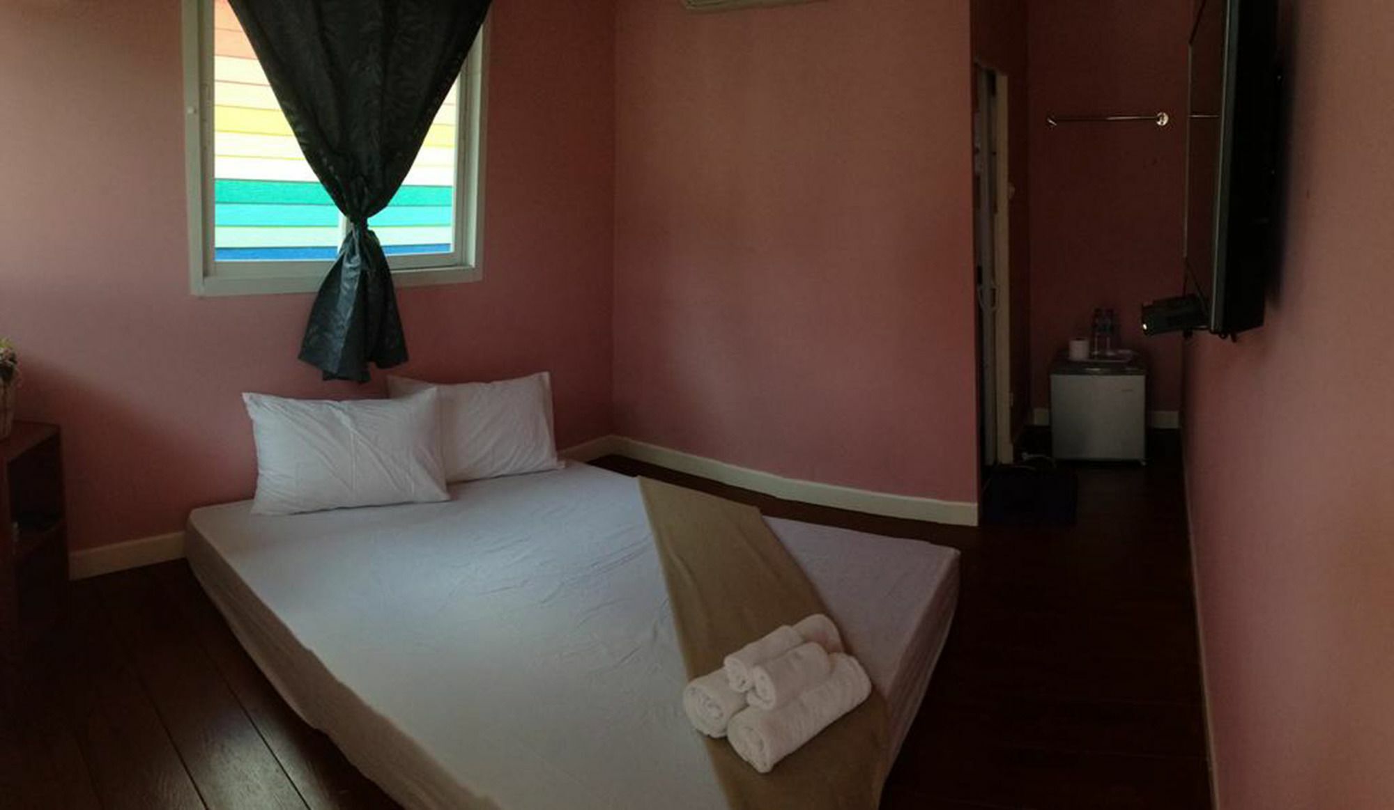 Se'Sun Amphawa Hotel Ngoại thất bức ảnh