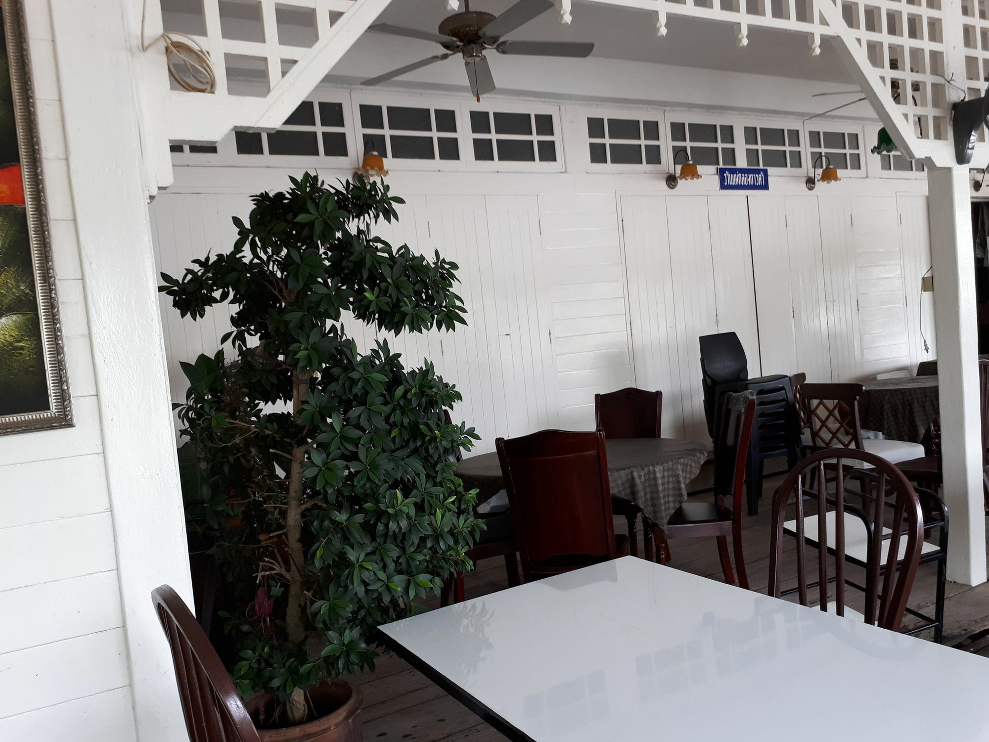 Se'Sun Amphawa Hotel Ngoại thất bức ảnh