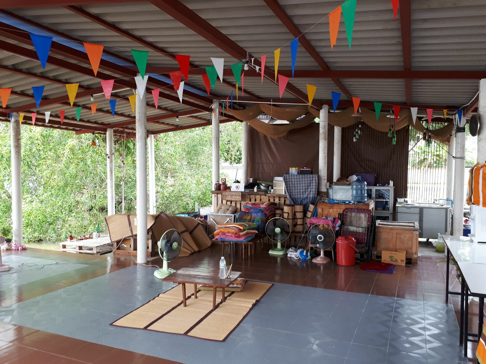 Se'Sun Amphawa Hotel Ngoại thất bức ảnh